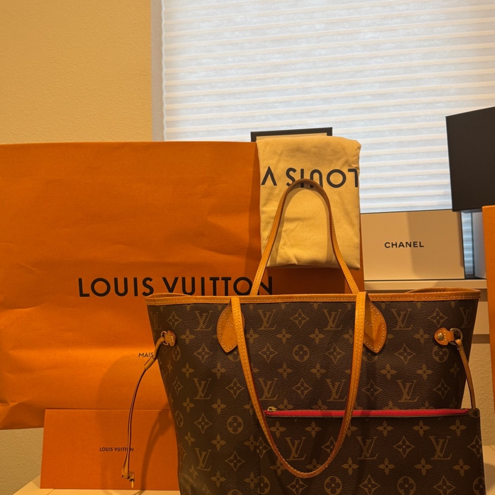-SOLD- Louis Vuitton Neverfull MM Brown Monogram Canvas Tote & pouch